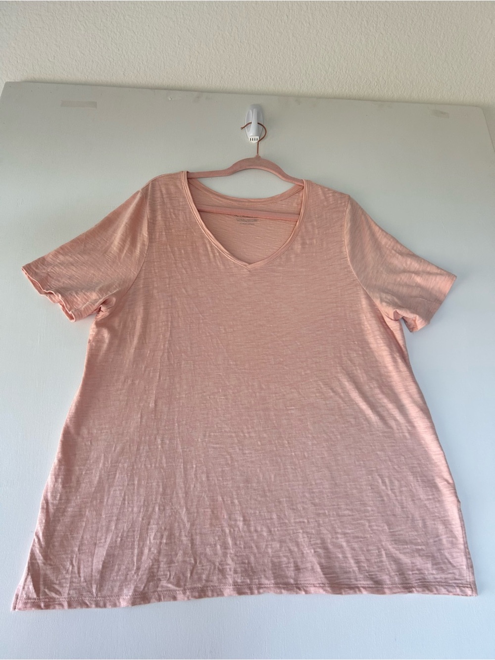 Chico's Light Peach V-Neck Short Sleeve Tee XL